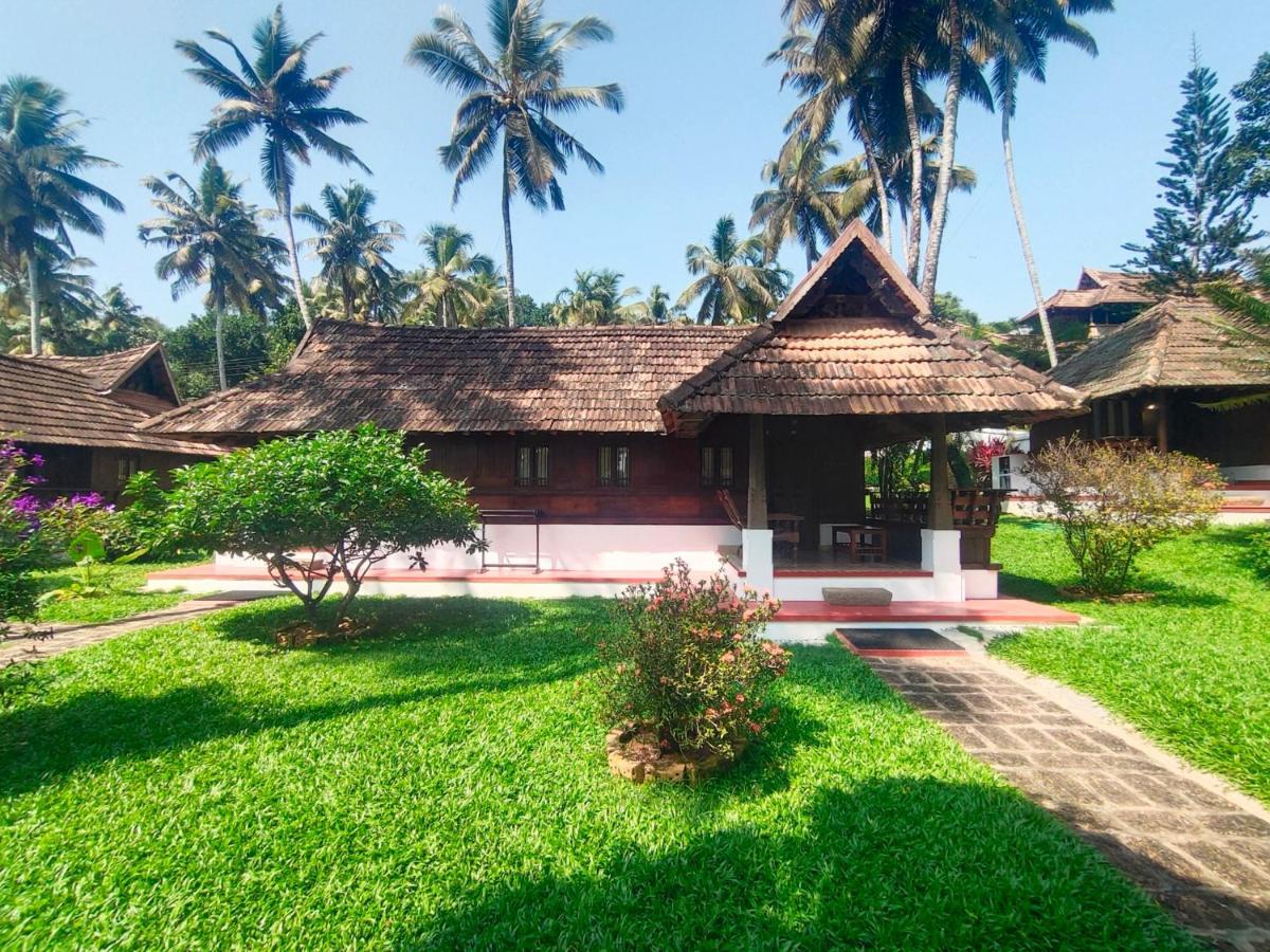 เดอะ ทราวานคอร์ เฮอริเทจ บีช รีสอร์ต Hotel โกวาลัม ภายนอก รูปภาพ