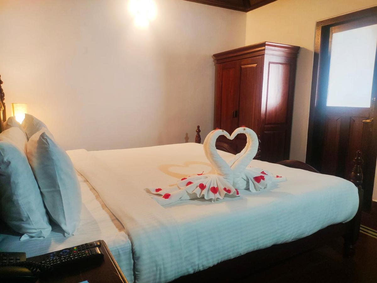 เดอะ ทราวานคอร์ เฮอริเทจ บีช รีสอร์ต Hotel โกวาลัม ภายนอก รูปภาพ