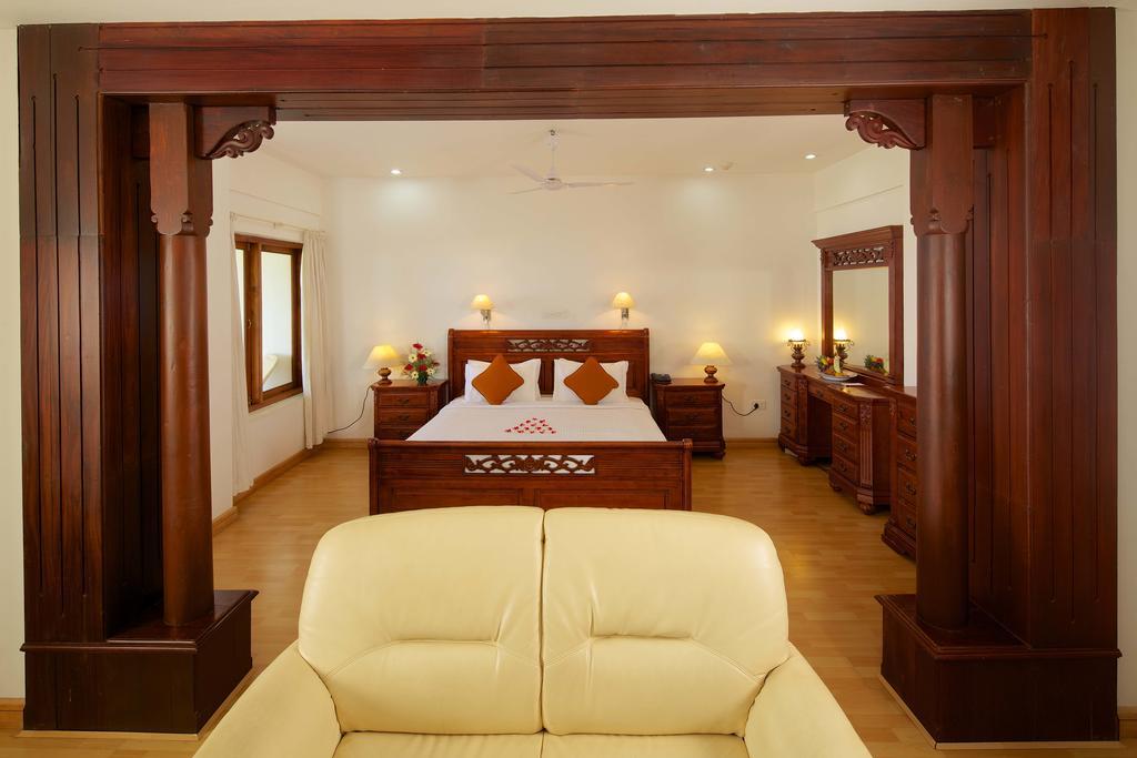 เดอะ ทราวานคอร์ เฮอริเทจ บีช รีสอร์ต Hotel โกวาลัม ภายนอก รูปภาพ